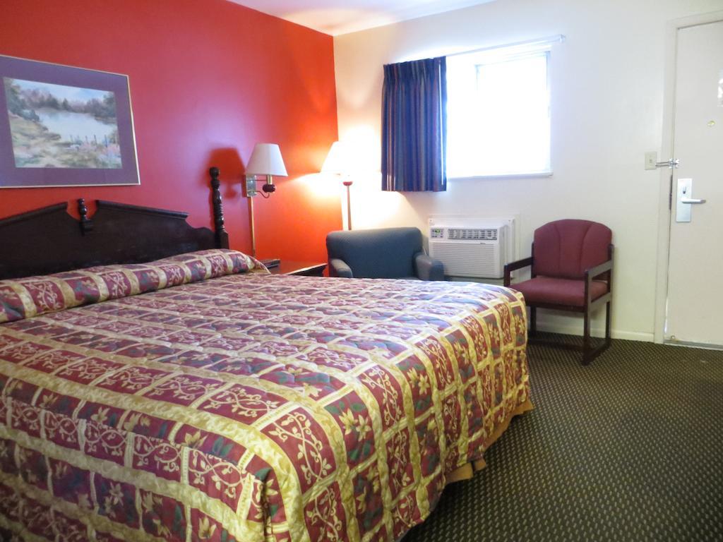 Americas Best Value Inn Arkansas City Quarto foto